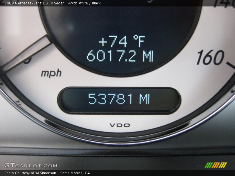Arctic White / Black 2009 Mercedes-Benz E 350 Sedan