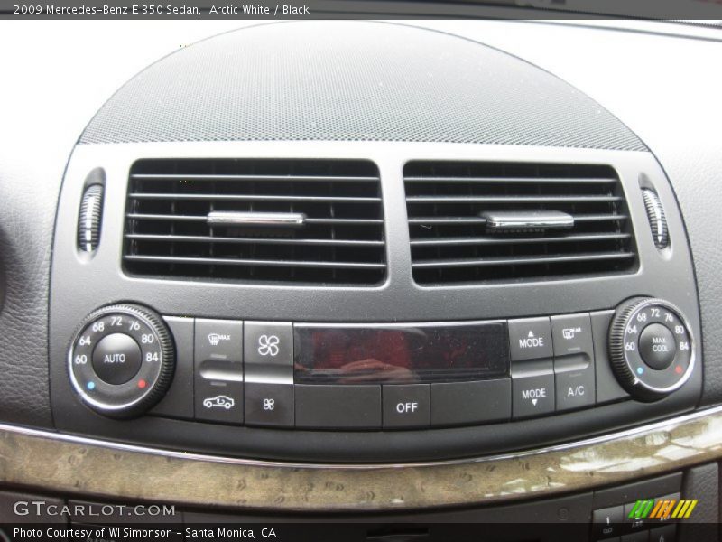Arctic White / Black 2009 Mercedes-Benz E 350 Sedan