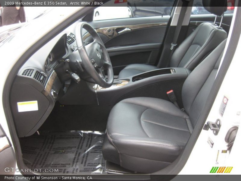 Arctic White / Black 2009 Mercedes-Benz E 350 Sedan