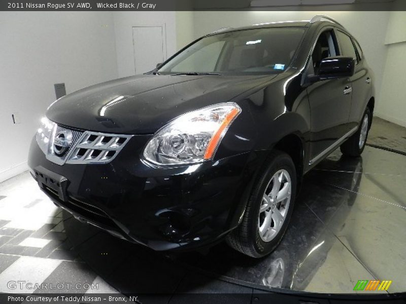 Wicked Black / Gray 2011 Nissan Rogue SV AWD