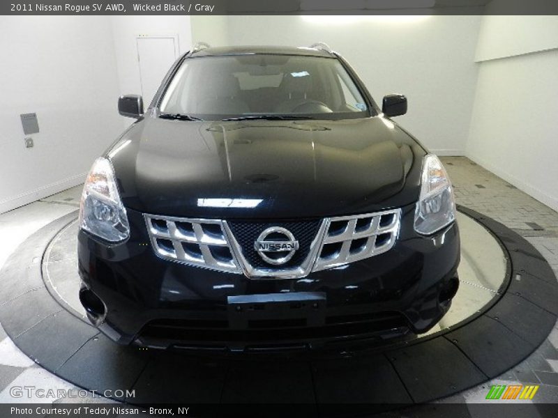 Wicked Black / Gray 2011 Nissan Rogue SV AWD