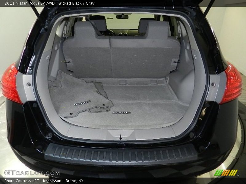 Wicked Black / Gray 2011 Nissan Rogue SV AWD