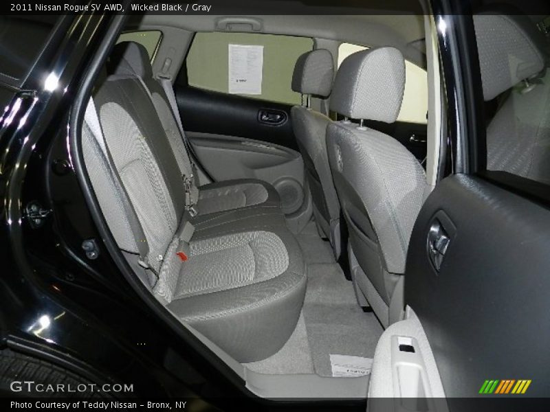 Wicked Black / Gray 2011 Nissan Rogue SV AWD
