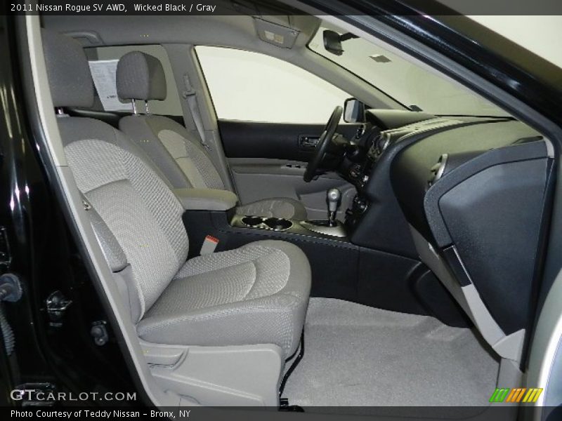 Wicked Black / Gray 2011 Nissan Rogue SV AWD
