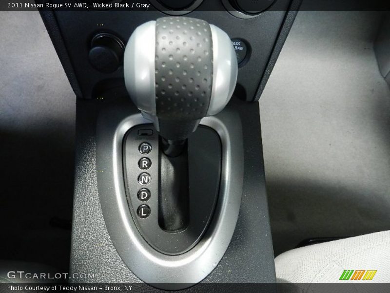 Wicked Black / Gray 2011 Nissan Rogue SV AWD