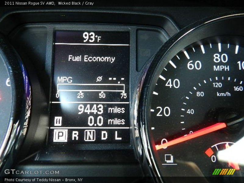 Wicked Black / Gray 2011 Nissan Rogue SV AWD