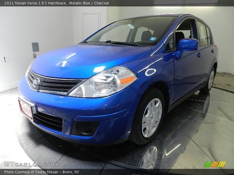 Metallic Blue / Charcoal 2011 Nissan Versa 1.8 S Hatchback
