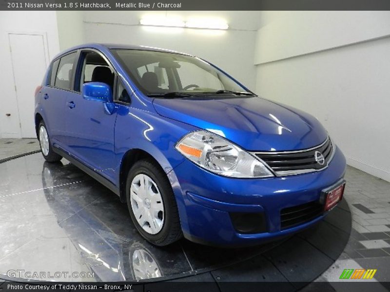 Metallic Blue / Charcoal 2011 Nissan Versa 1.8 S Hatchback
