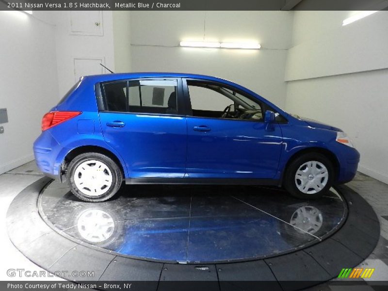 Metallic Blue / Charcoal 2011 Nissan Versa 1.8 S Hatchback