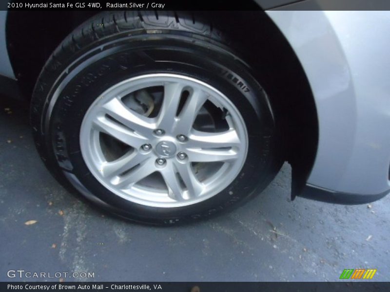 Radiant Silver / Gray 2010 Hyundai Santa Fe GLS 4WD