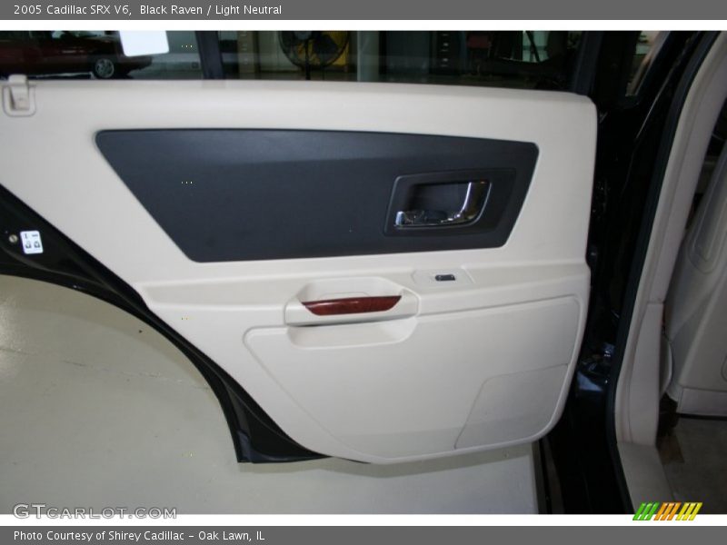 Black Raven / Light Neutral 2005 Cadillac SRX V6
