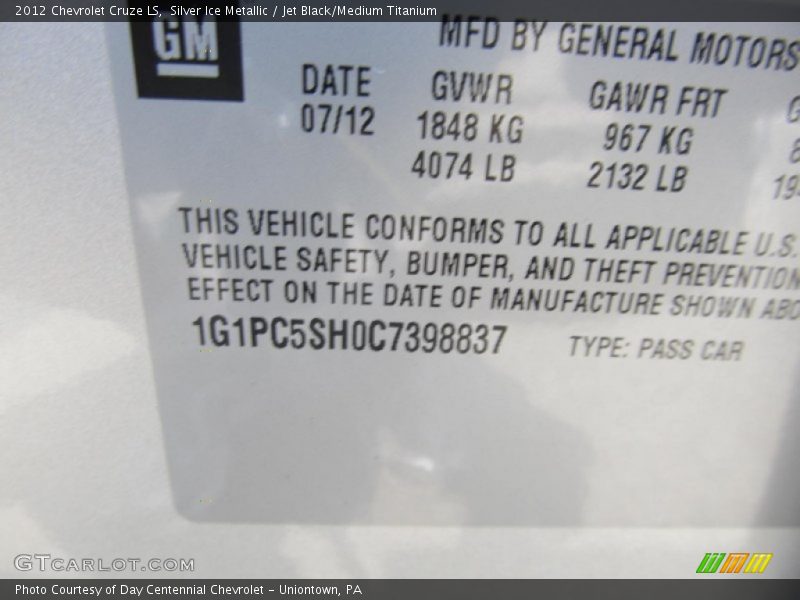Silver Ice Metallic / Jet Black/Medium Titanium 2012 Chevrolet Cruze LS