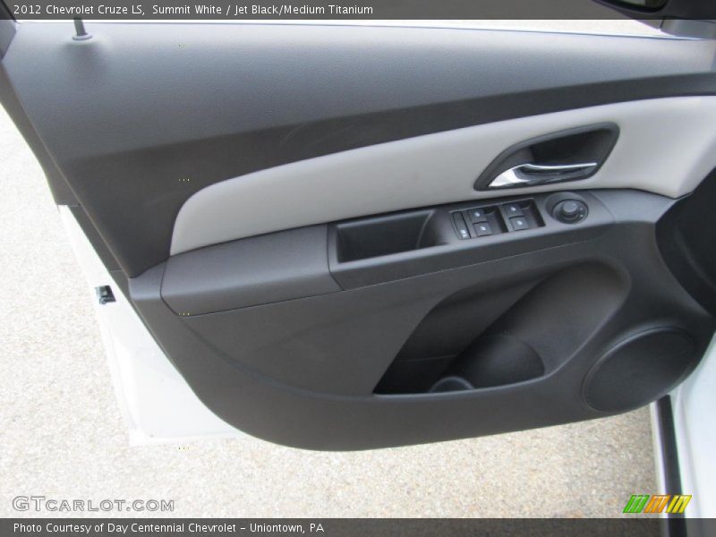Summit White / Jet Black/Medium Titanium 2012 Chevrolet Cruze LS