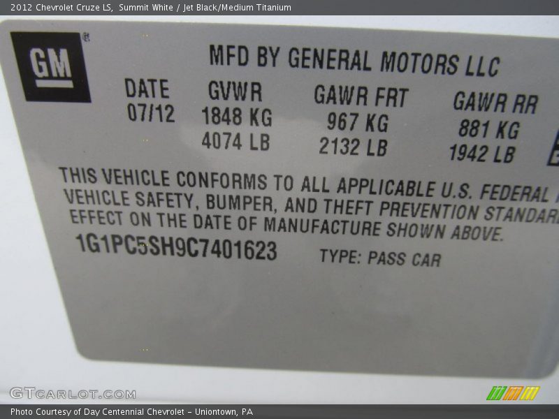 Summit White / Jet Black/Medium Titanium 2012 Chevrolet Cruze LS