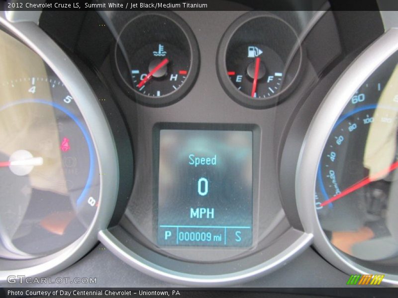 Summit White / Jet Black/Medium Titanium 2012 Chevrolet Cruze LS