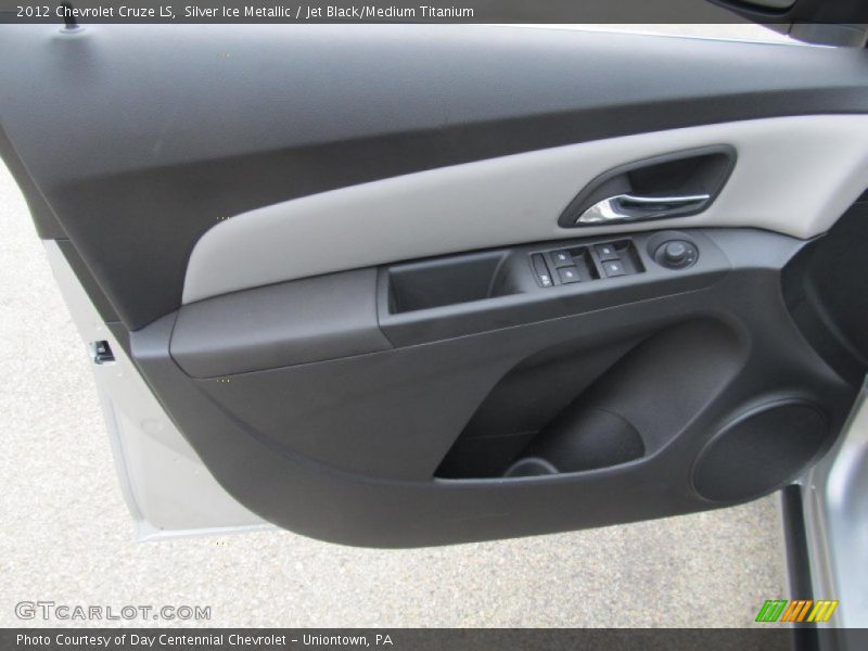 Silver Ice Metallic / Jet Black/Medium Titanium 2012 Chevrolet Cruze LS