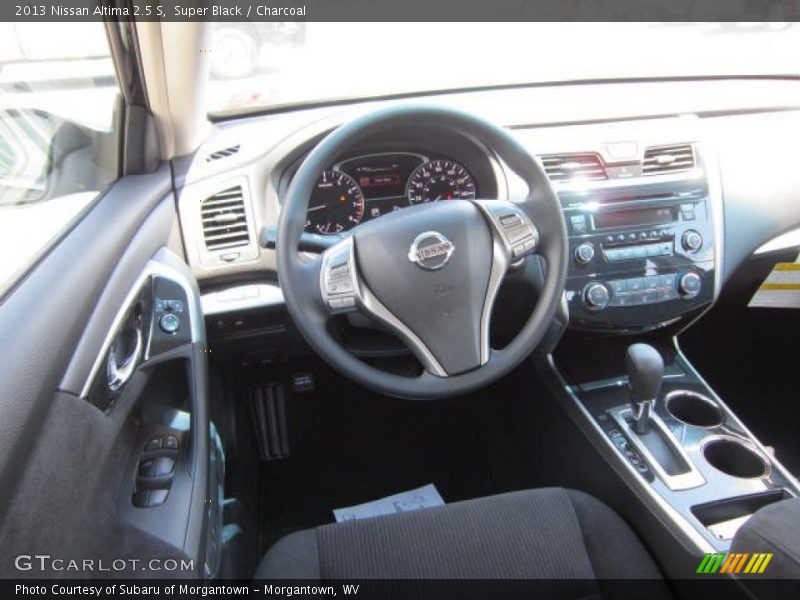 Super Black / Charcoal 2013 Nissan Altima 2.5 S