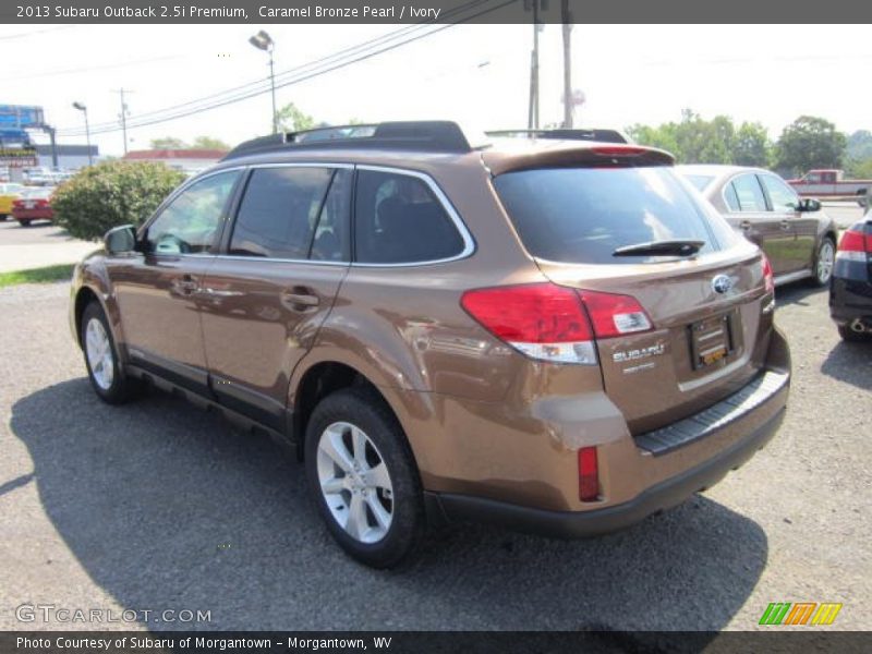 Caramel Bronze Pearl / Ivory 2013 Subaru Outback 2.5i Premium