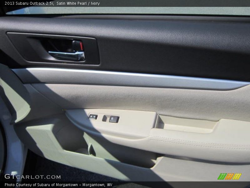 Satin White Pearl / Ivory 2013 Subaru Outback 2.5i