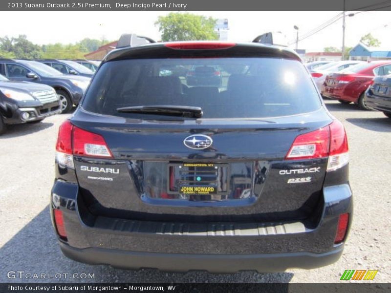 Deep Indigo Pearl / Ivory 2013 Subaru Outback 2.5i Premium