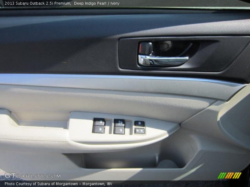 Deep Indigo Pearl / Ivory 2013 Subaru Outback 2.5i Premium