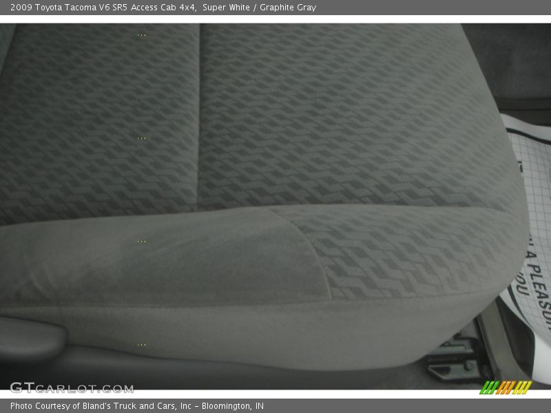 Super White / Graphite Gray 2009 Toyota Tacoma V6 SR5 Access Cab 4x4
