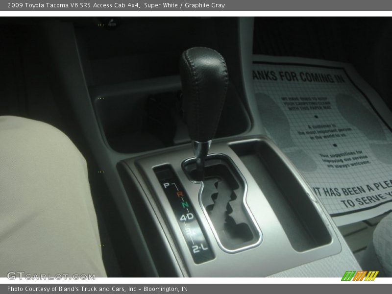 Super White / Graphite Gray 2009 Toyota Tacoma V6 SR5 Access Cab 4x4