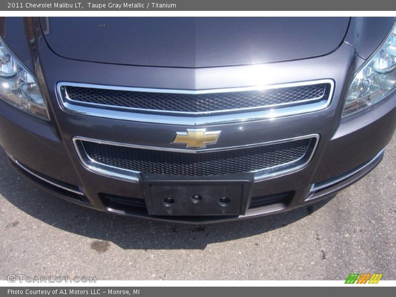 Taupe Gray Metallic / Titanium 2011 Chevrolet Malibu LT