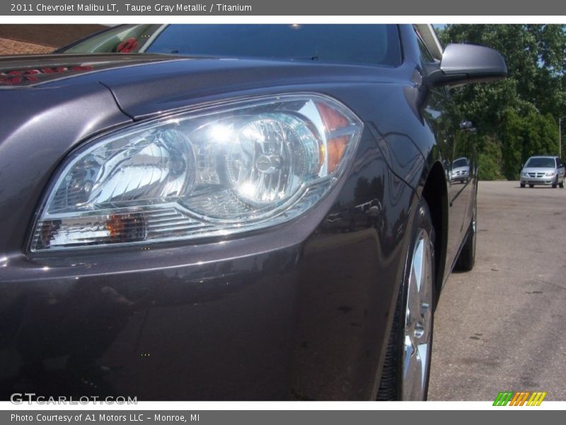 Taupe Gray Metallic / Titanium 2011 Chevrolet Malibu LT