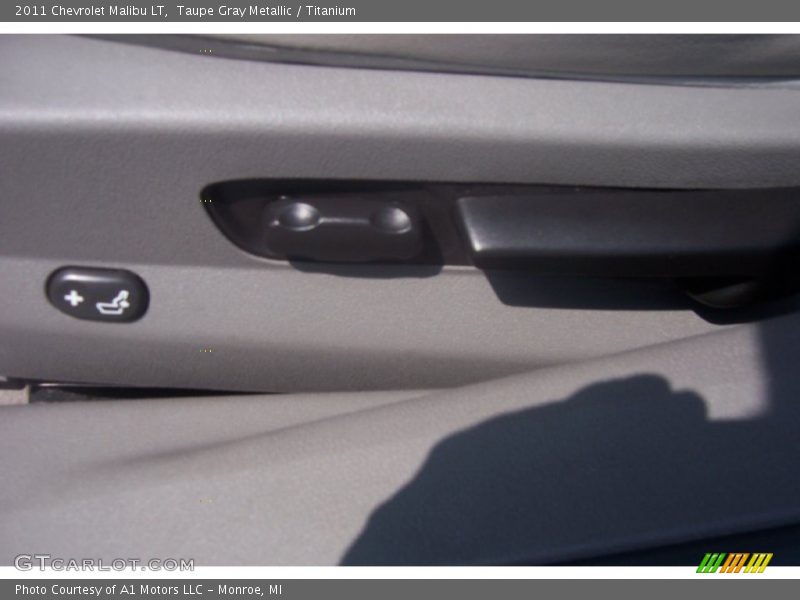 Taupe Gray Metallic / Titanium 2011 Chevrolet Malibu LT