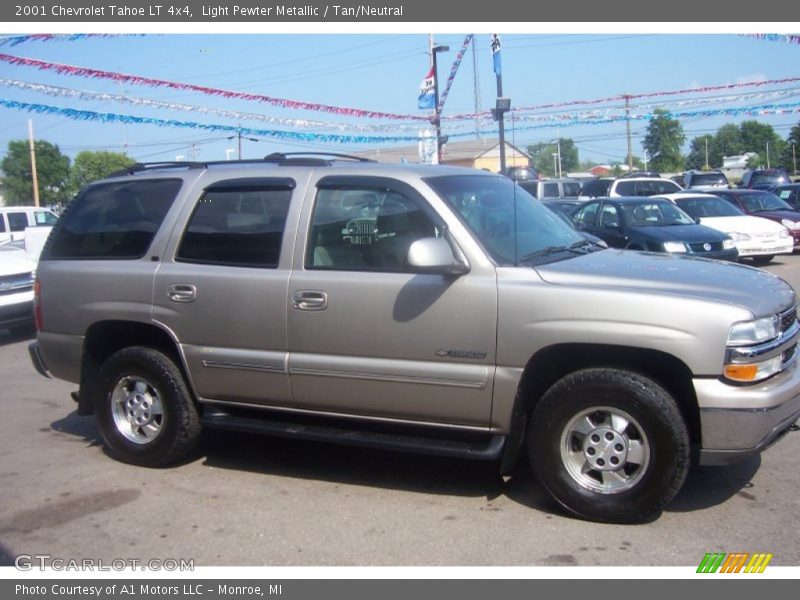 Light Pewter Metallic / Tan/Neutral 2001 Chevrolet Tahoe LT 4x4