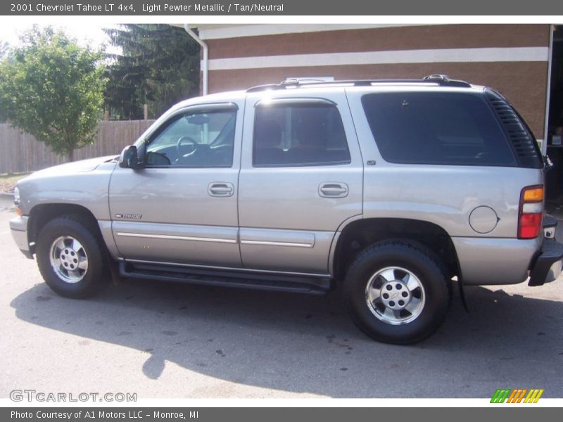 Light Pewter Metallic / Tan/Neutral 2001 Chevrolet Tahoe LT 4x4