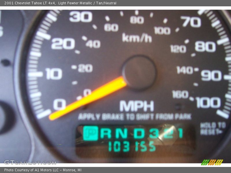 Light Pewter Metallic / Tan/Neutral 2001 Chevrolet Tahoe LT 4x4