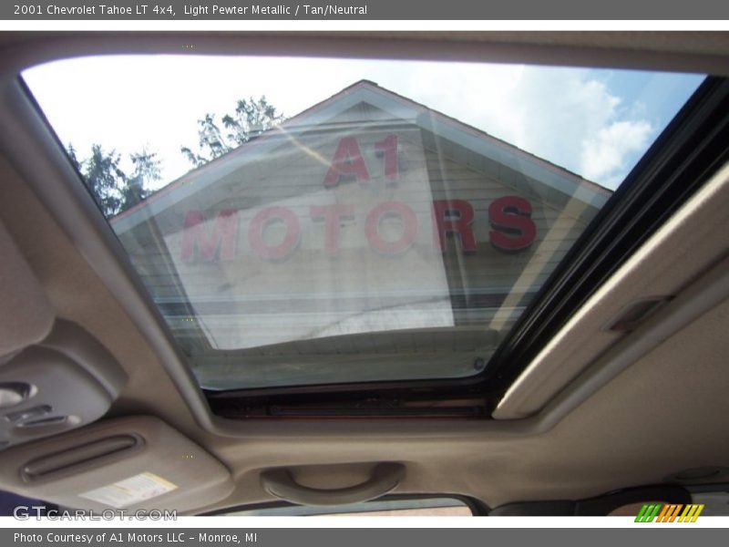 Light Pewter Metallic / Tan/Neutral 2001 Chevrolet Tahoe LT 4x4