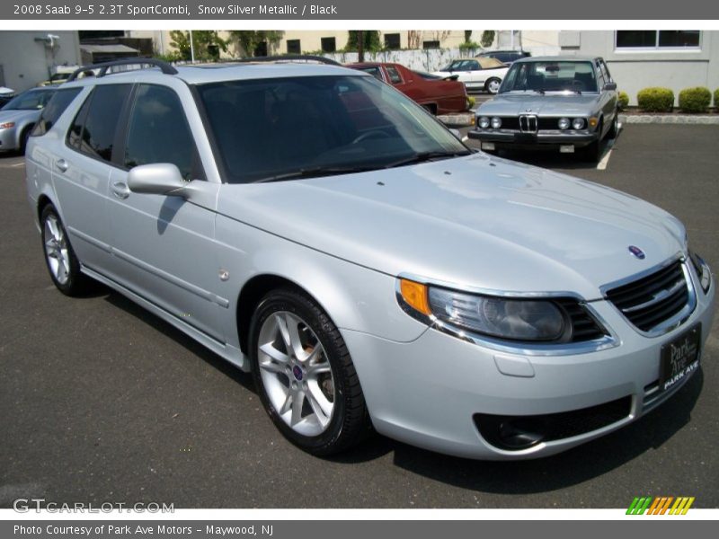 Front 3/4 View of 2008 9-5 2.3T SportCombi