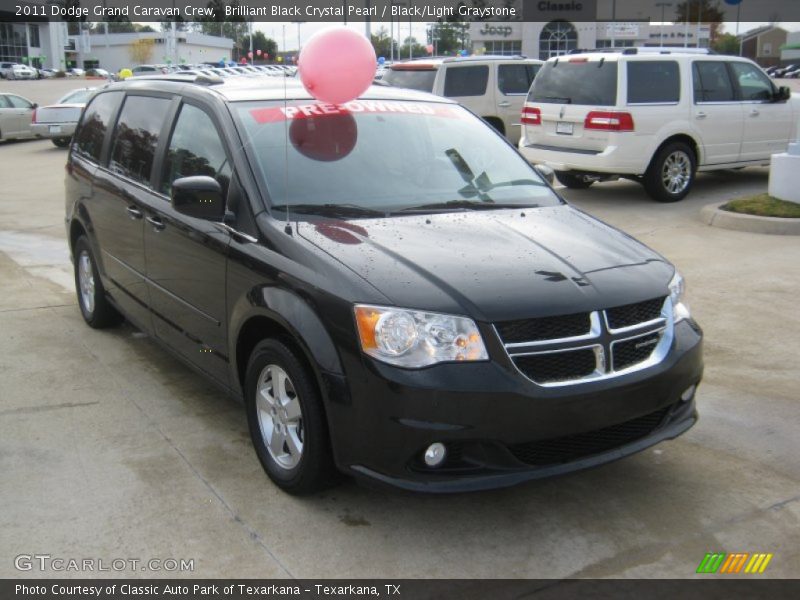 Brilliant Black Crystal Pearl / Black/Light Graystone 2011 Dodge Grand Caravan Crew