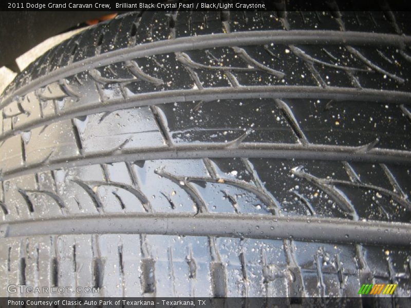 Brilliant Black Crystal Pearl / Black/Light Graystone 2011 Dodge Grand Caravan Crew