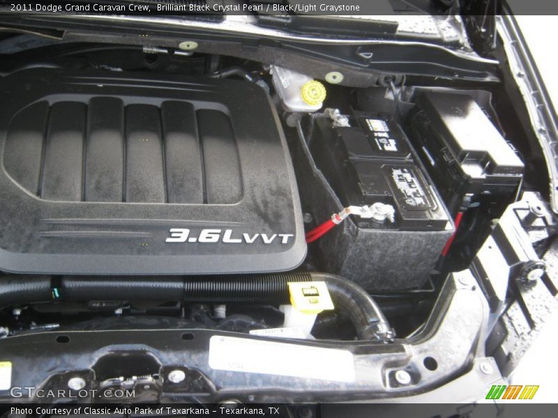 Brilliant Black Crystal Pearl / Black/Light Graystone 2011 Dodge Grand Caravan Crew