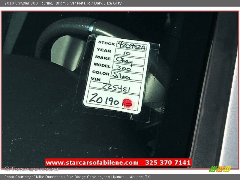Bright Silver Metallic / Dark Slate Gray 2010 Chrysler 300 Touring