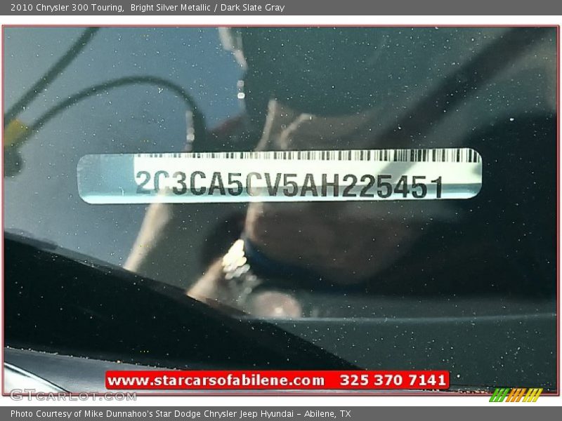 Bright Silver Metallic / Dark Slate Gray 2010 Chrysler 300 Touring