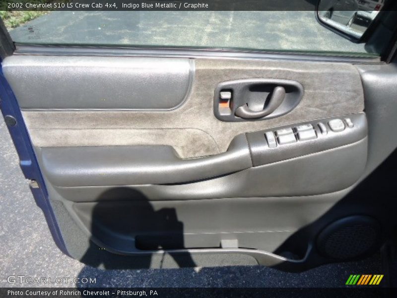 Indigo Blue Metallic / Graphite 2002 Chevrolet S10 LS Crew Cab 4x4