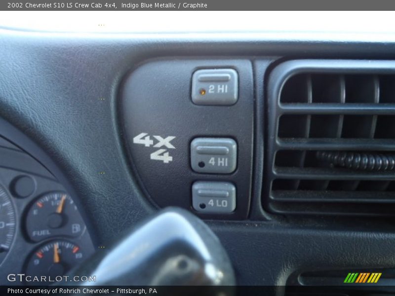 Indigo Blue Metallic / Graphite 2002 Chevrolet S10 LS Crew Cab 4x4