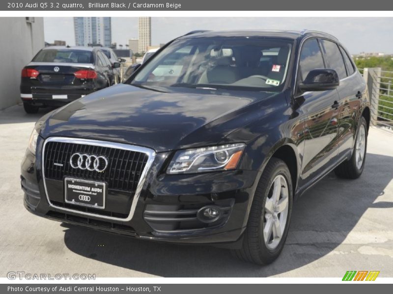 Brilliant Black / Cardamom Beige 2010 Audi Q5 3.2 quattro