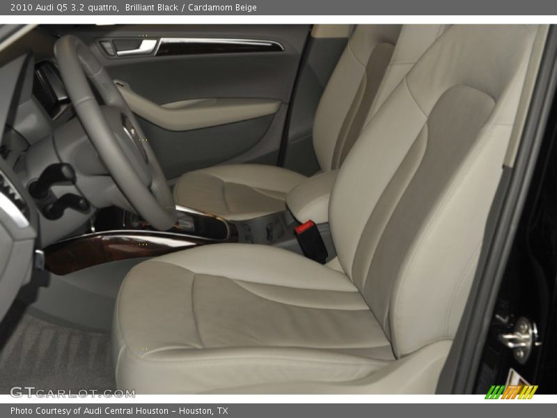 Brilliant Black / Cardamom Beige 2010 Audi Q5 3.2 quattro