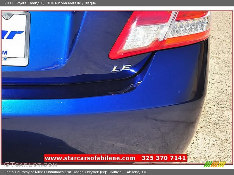 Blue Ribbon Metallic / Bisque 2011 Toyota Camry LE