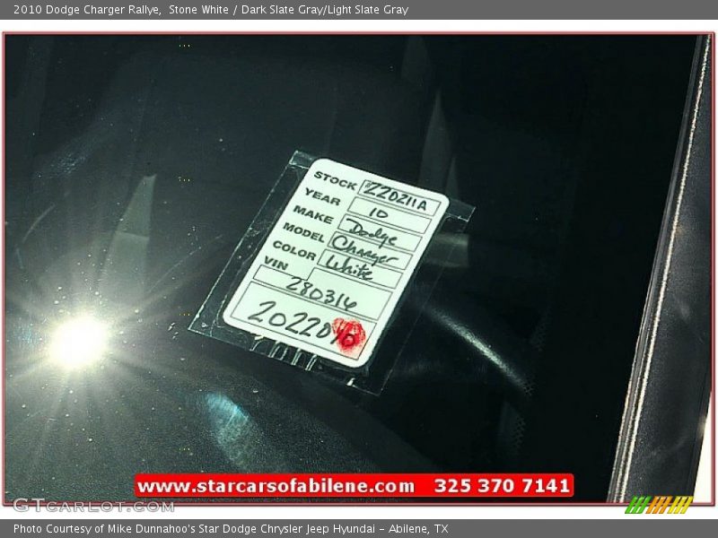 Stone White / Dark Slate Gray/Light Slate Gray 2010 Dodge Charger Rallye