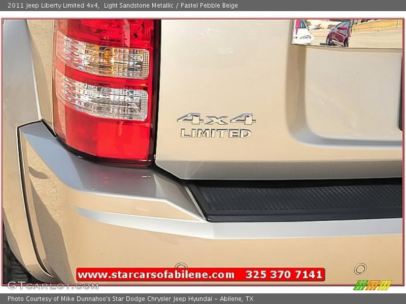 Light Sandstone Metallic / Pastel Pebble Beige 2011 Jeep Liberty Limited 4x4
