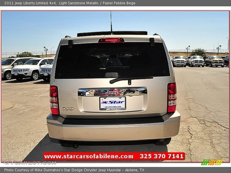 Light Sandstone Metallic / Pastel Pebble Beige 2011 Jeep Liberty Limited 4x4