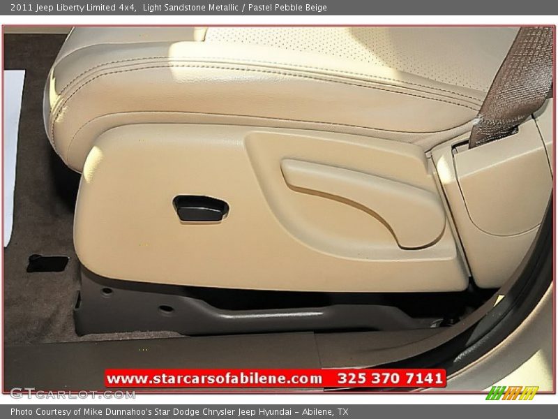 Light Sandstone Metallic / Pastel Pebble Beige 2011 Jeep Liberty Limited 4x4
