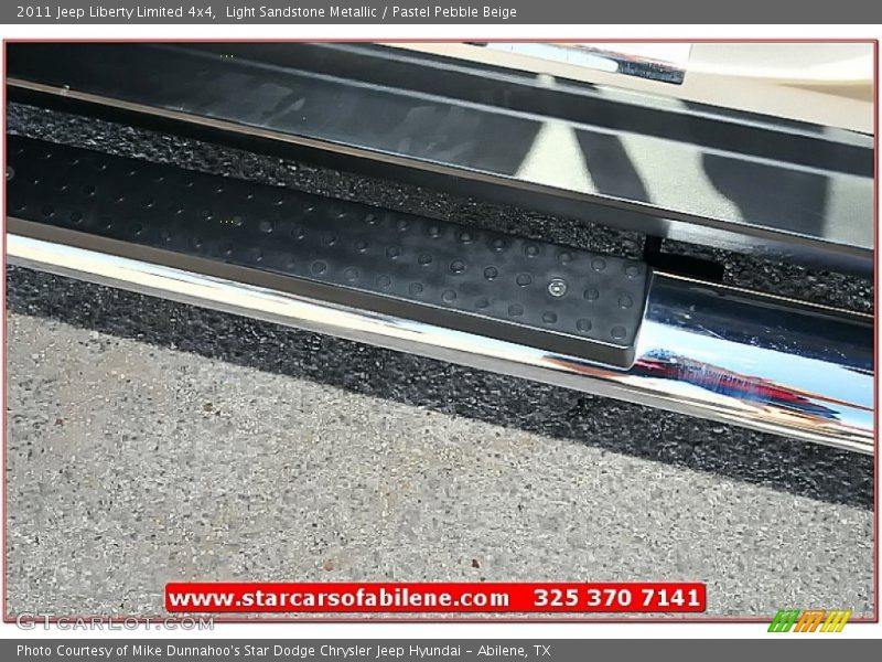 Light Sandstone Metallic / Pastel Pebble Beige 2011 Jeep Liberty Limited 4x4